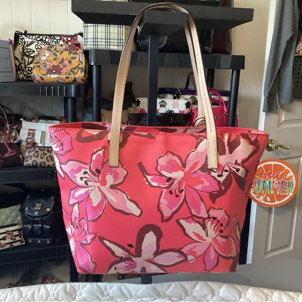 Kate Spade pink floral tote in Saffiano leather inside and out with silver spade - Picture 7 of 11